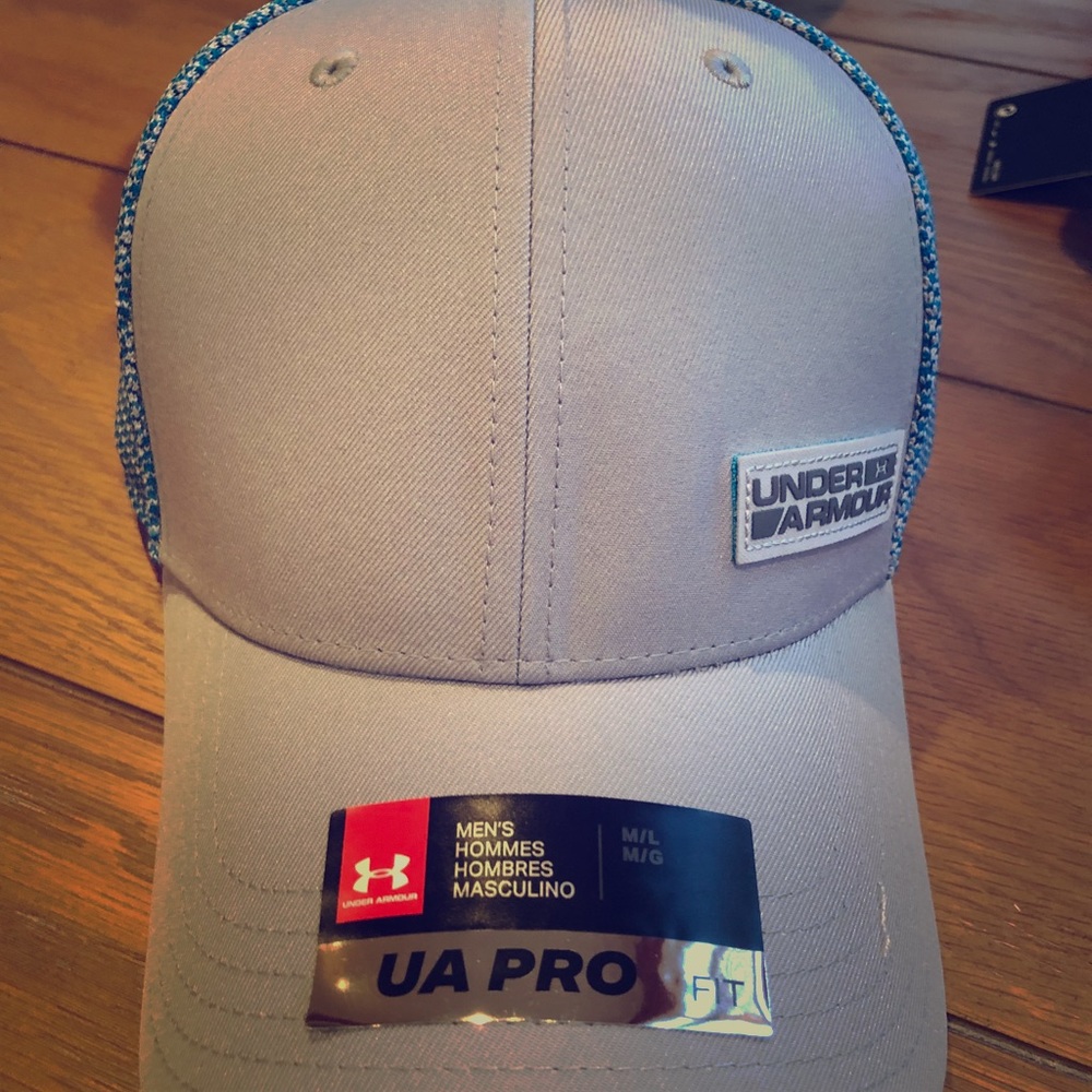 Under Armour NWT hat , Medium/Large
